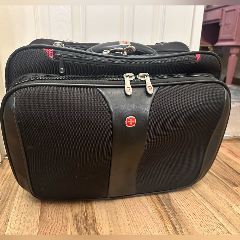 Swiss Gear Black and Laptop Bag with wheels